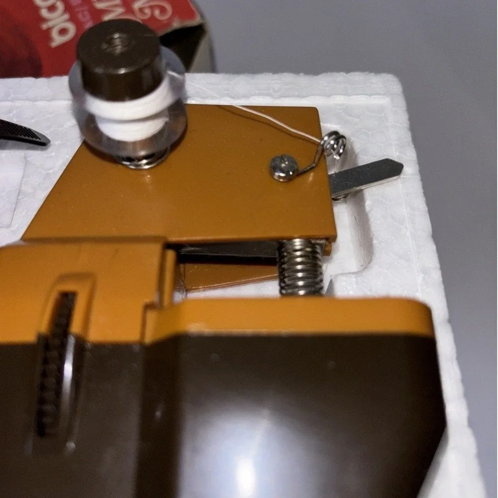 Vintage Bicor Mini Sewing Machine Model 705 Handheld Portable Brother‎ AC/DC